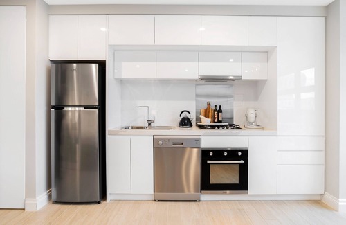 Port Melbourne Apartment | The Hamptons Apartments - Port Melbourne