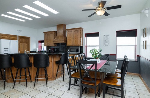 Haslet House | The Hands Down COOLEST Stay in Fort Worth - Active Airplane Hangar