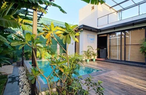Jagatpura Villa | The Hanging Villa - A Luxury Pool Villa in Jaipur