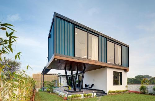 Jagatpura Villa | The Hanging Villa - A Luxury Pool Villa in Jaipur