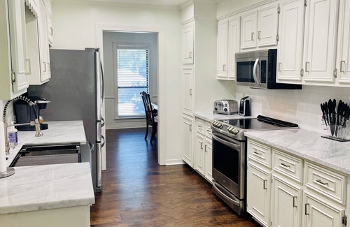 Tougaloo House | The HANLEY House Golfcourse Community