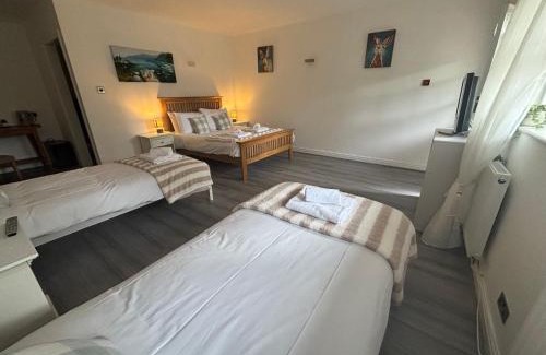 Whitchurch Hotel | The Hanmer Arms