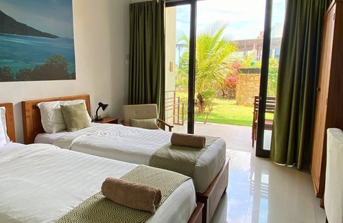 Karimunjava Hotel | The Happinezz Hills Hotel Karimunjawa
