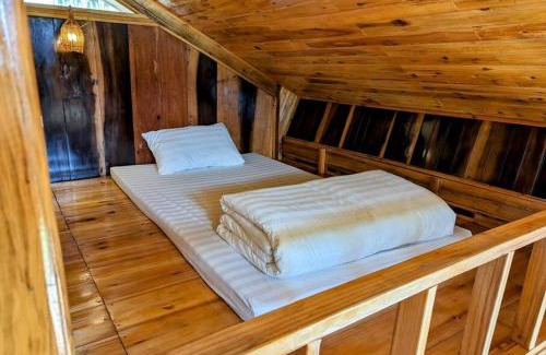 Sa Pa Ski Chalet | The Happy Happy Bungalow of Happiness!