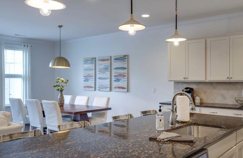 Southwest Raleigh House | The Happy Haven