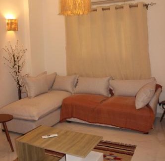 Shurtah al-Dakhlah Apartment | The Happy Home