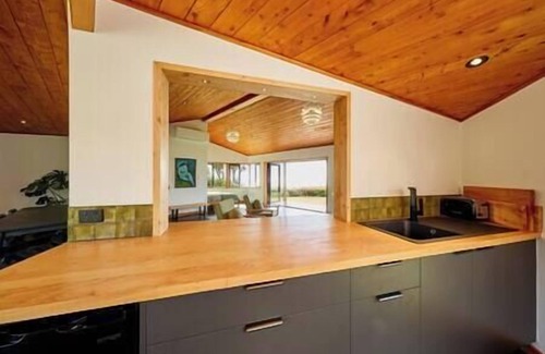 Hapuku House | The Hapuku Studio