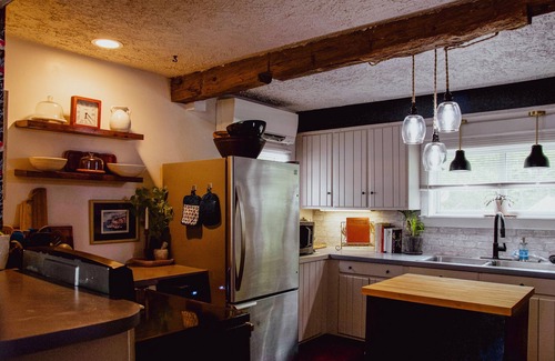 Meredith House | The Harbormaster Retreat in Meredith, NH