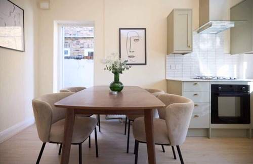 Harlesden Apartment | The Harlesden Retreat - Stunning 1BDR with Garden