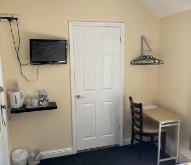 Ipswich House | The Harp Freehouse and Guesthouse