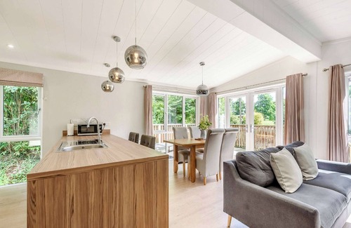 Narberth Ski Chalet | The Harrington Lodge