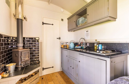 Thetford Cabin | The Hartley Hut - Norfolk Holiday Properties