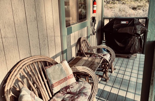 Hat Creek Cabin | The Hat Creek Retreat