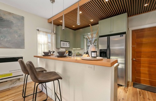 Martinez Park House | The Hattie House in Old Town – Walk Everywhere!