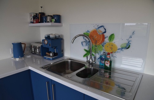 Saint Gennys House | The Haven - a quiet countryside home with hot tub.