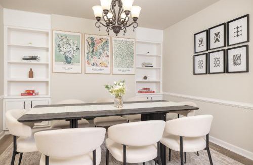 North San Antonio - SAT House | The Haven at Castle Hills 5 Bedroom Retreat San Antonio