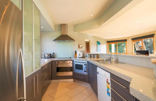 Cooks Beach House | The Haven - Cooks Beach Holiday Home