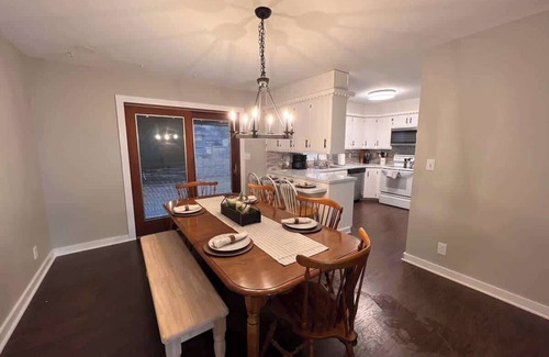 Rose Hill House | The Haven—Cozy&Bright- 3 Kings