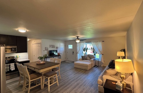 Corydon House | The Haven Oasis. Brand new 3 bed 2 bath pet friendly space on brand new street