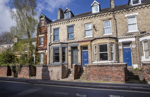 York Apartment | The Haven, Sleeps 10