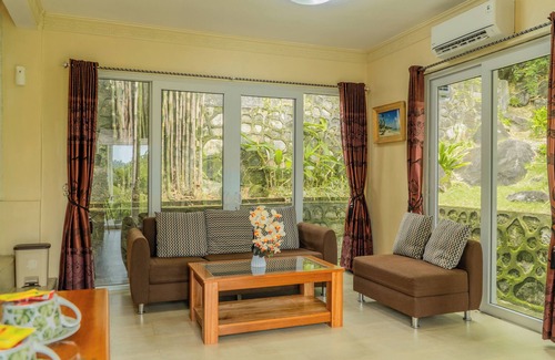 Sabang Bed & Breakfast | The Hawk's Nest Resort