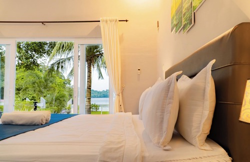 Sabang Bed & Breakfast | The Hawk's Nest Resort