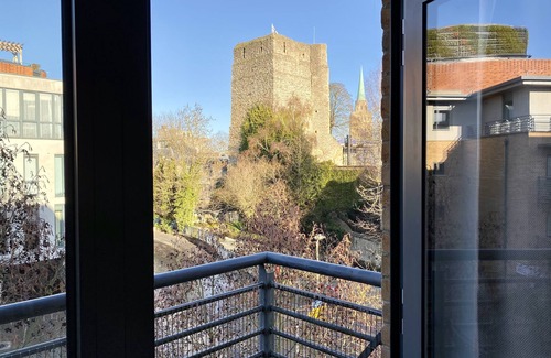 Oxford City Centre Apartment | The Hawking