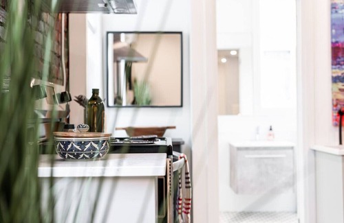 Stratford Apartment | The Hawthorne Apartment