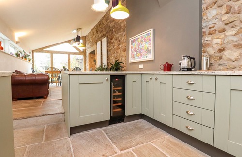 Clitheroe Cottage | THE HAWTHORNS, pet friendly, character holiday cottage in Gisburn