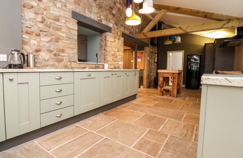 Clitheroe Cottage | THE HAWTHORNS, pet friendly, character holiday cottage in Gisburn