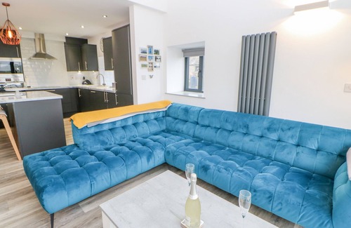 Hetton-le-Hole Cottage | THE HAY BARN, pet friendly, with open fire in Murton, County Durham