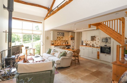Kendal Cottage | THE HAY LOFT, character holiday cottage, with open fire in Kendal