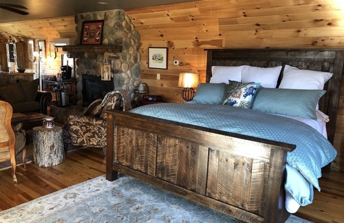 Mount Jackson House | THE HAY LOFT in the Beautiful Shenandoah Valley