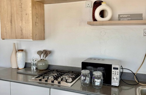 Harare East Apartment | The Hayhill Treetop Escape Apartment offers scenic views overlooking Harare.