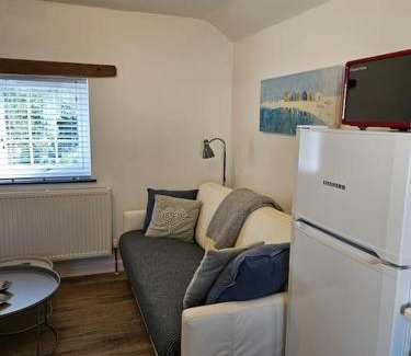 Mount Hawke House | The Hayloft, Bannsvale Farm