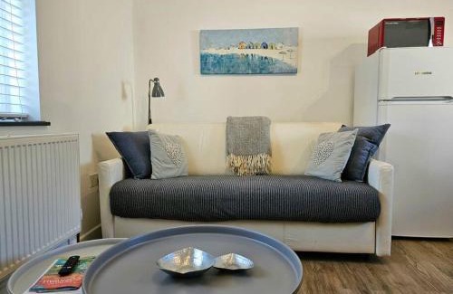 Mount Hawke House | The Hayloft, Bannsvale Farm