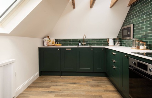 Peebles Cottage | The Hayloft, Kailzie - sleeping 2 guests in one bedroom