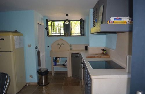 Aureille Cottage | The heart of Provence Provencal farmhouse and olive orchard.