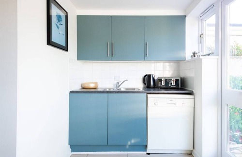 Summertown House | The Heart of Summertown - Bright & Spacious 3bdr Home With Garden