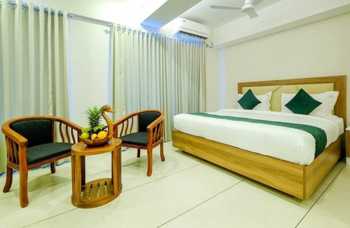 Thampanoor Hotel | THE HEARTLAND INN