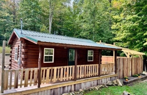 McArthur Cabin | The Heartwood in Hocking Hills