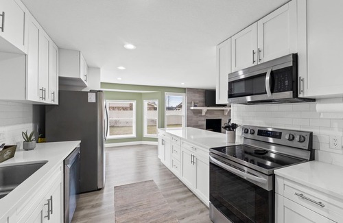 Callaway House | The "Heather Marie" - Stylish and Modern Rambler