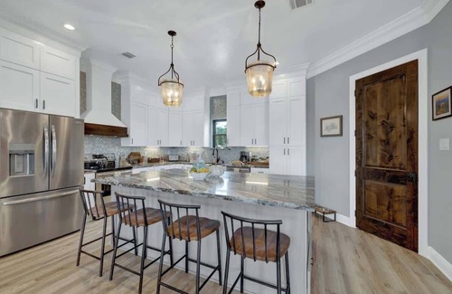 Fredericksburg House | The Heavy Pour
