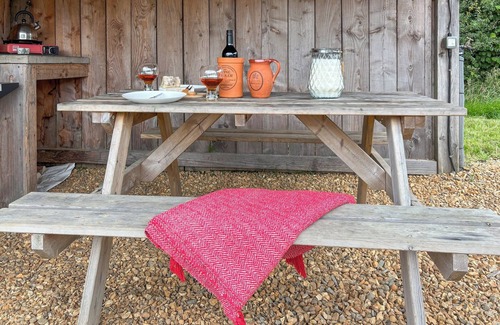 Llanfair Caereinion Cottage | The Hedgehog Pod - UK50067