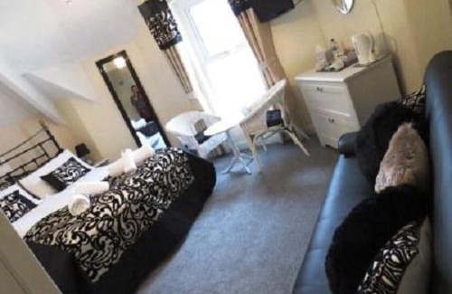 Southport Bed & Breakfast | The Heidi Bed & Breakfast