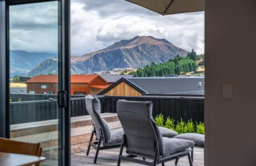Wanaka House | The Heights Vista Retreat