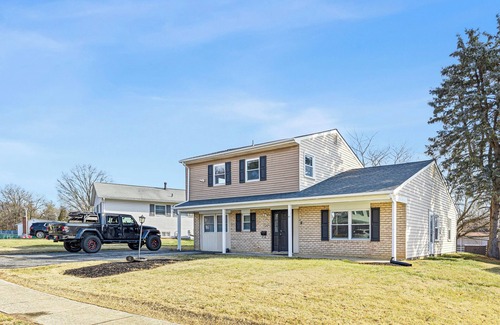Yorkshire House | THE HEN HOUSE: House close to UD stadium
