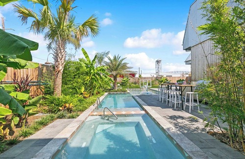 Bywater Hotel | The Herald | Private 12BR Hotel - Pool, Spa