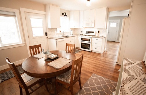 Klamath Falls Other | The Heritage House On 40 Acre Farm