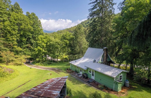 Sylva Apartment | The Heritage House (Guest House Only)